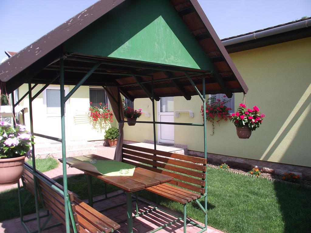 Apartman Kaszas Garden Mosonmagyaróvár Exteriér fotografie