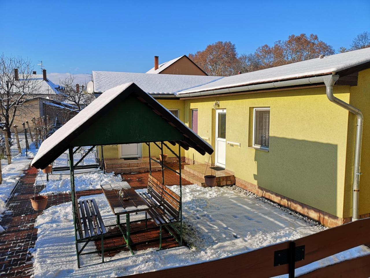 Apartman Kaszas Garden Mosonmagyaróvár Exteriér fotografie