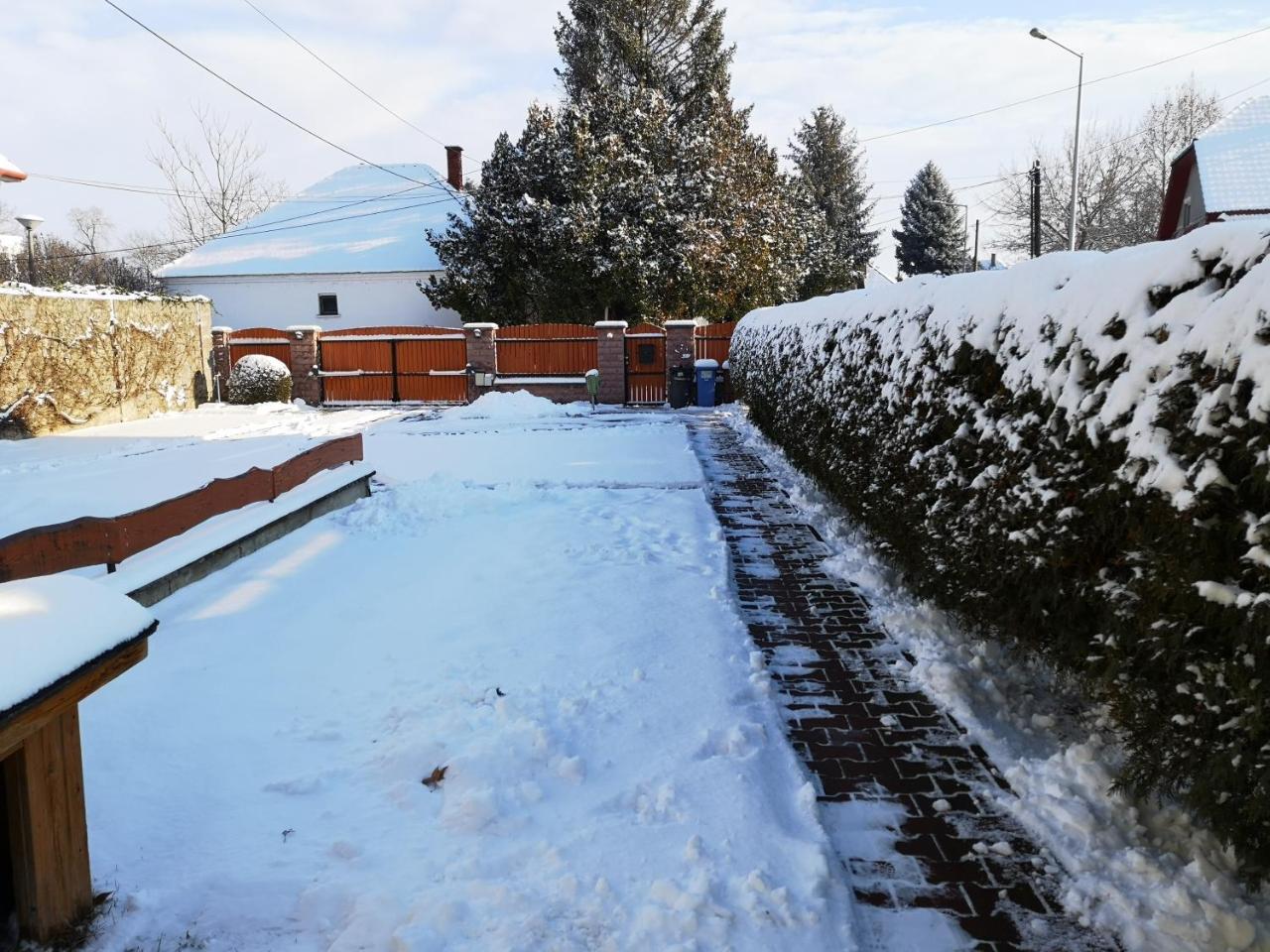 Apartman Kaszas Garden Mosonmagyaróvár Exteriér fotografie