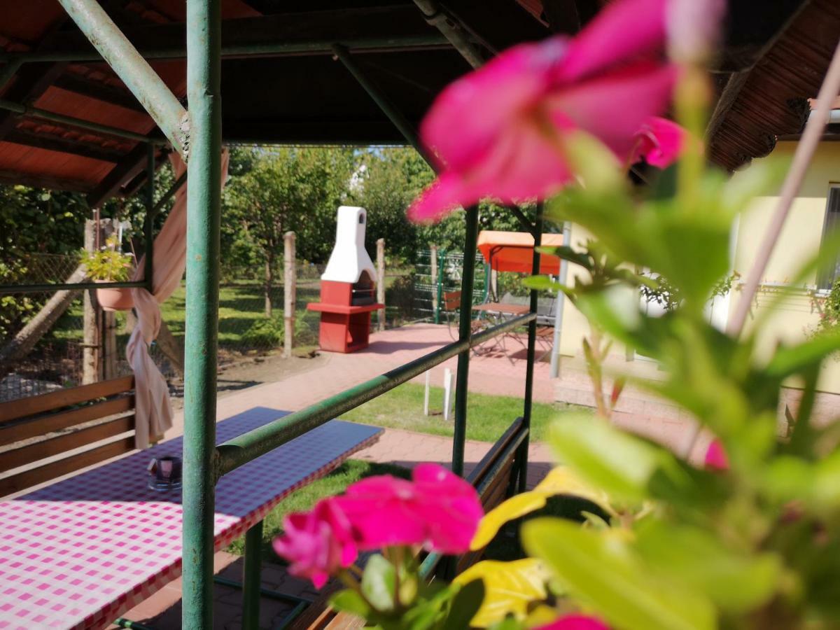 Apartman Kaszas Garden Mosonmagyaróvár Exteriér fotografie